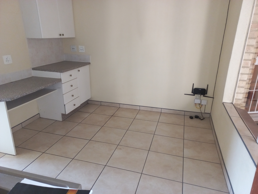 1 Bedroom Property for Sale in Kannoniers Park North West